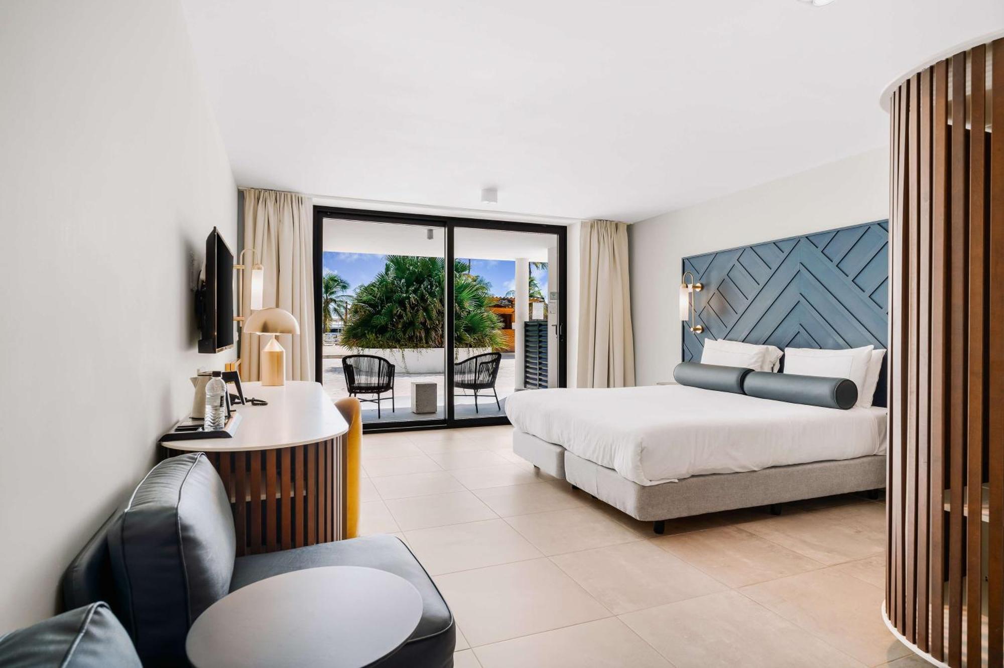 Mangrove Beach Corendon Curacao All-Inclusive Resort, Curio By Hilton ウィレムスタッド エクステリア 写真