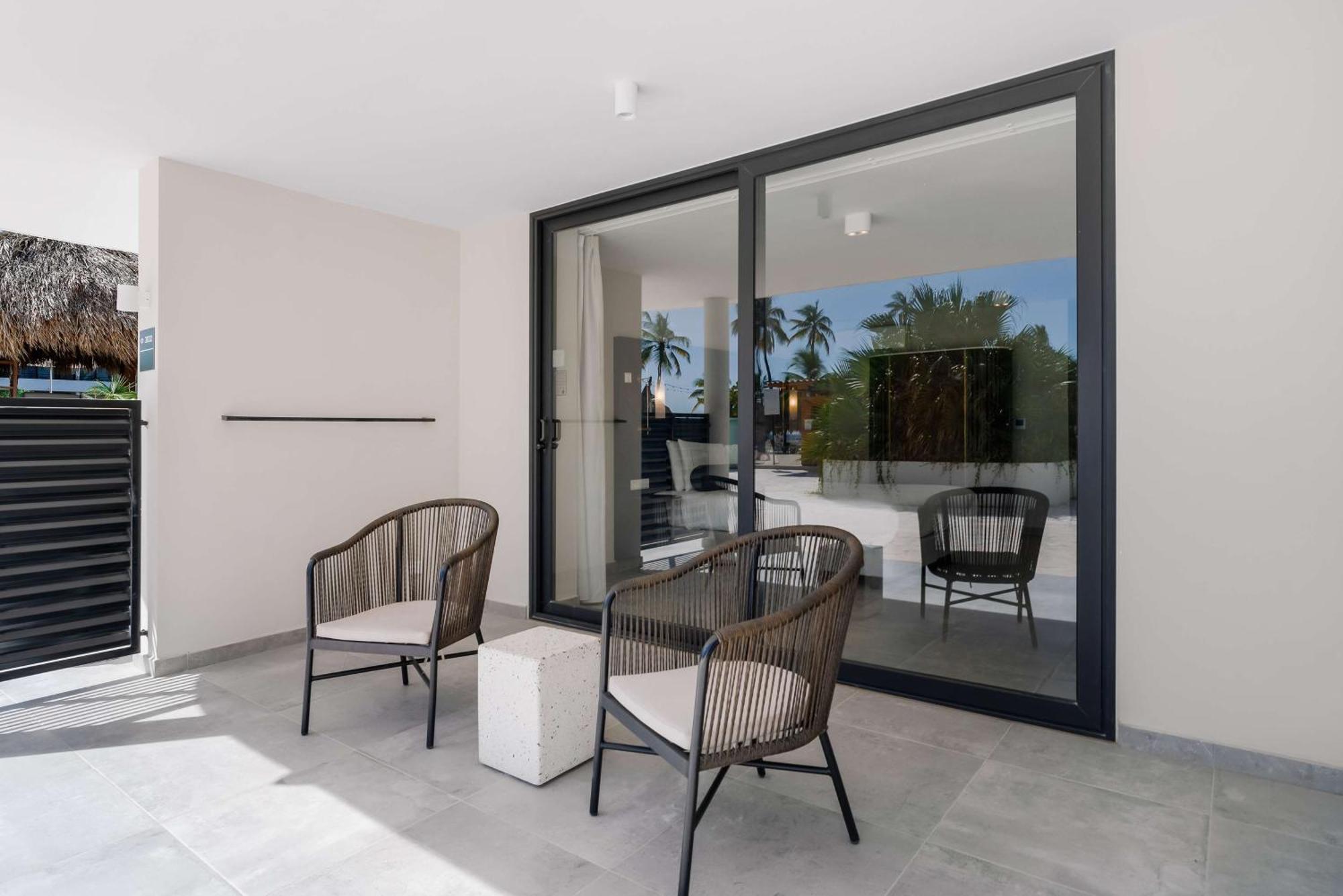 Mangrove Beach Corendon Curacao All-Inclusive Resort, Curio By Hilton ウィレムスタッド エクステリア 写真
