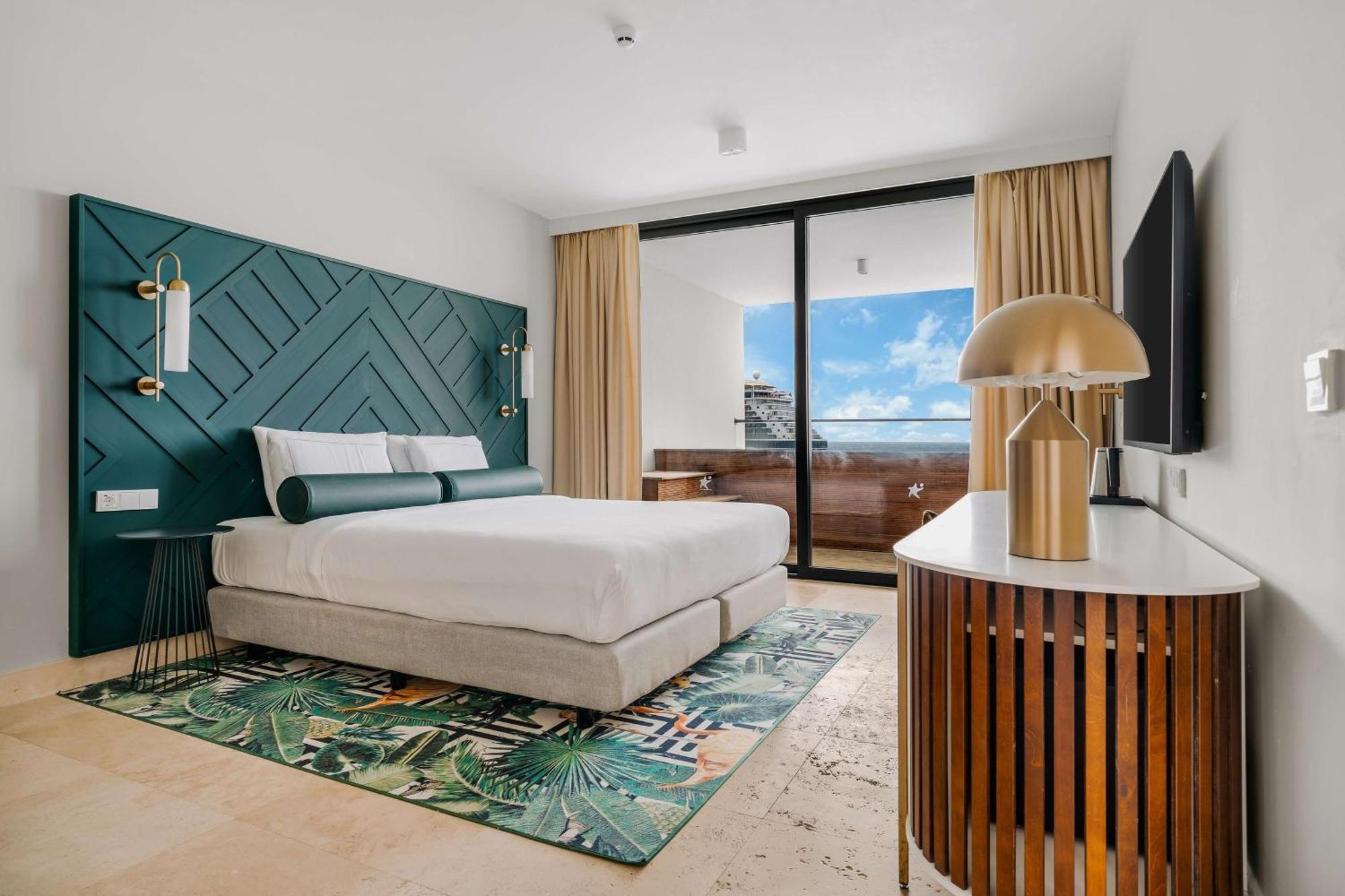 Mangrove Beach Corendon Curacao All-Inclusive Resort, Curio By Hilton ウィレムスタッド エクステリア 写真