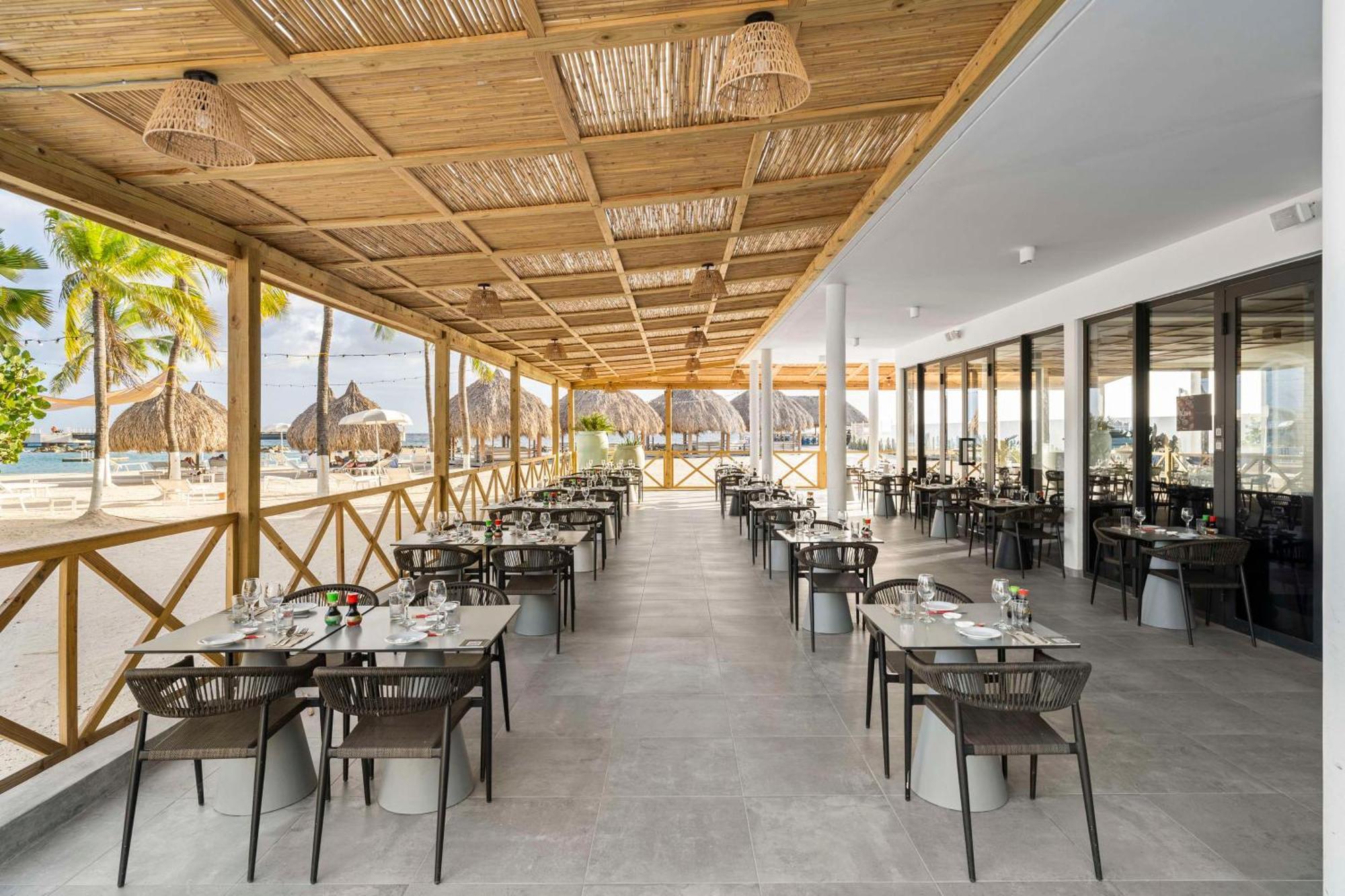 Mangrove Beach Corendon Curacao All-Inclusive Resort, Curio By Hilton ウィレムスタッド エクステリア 写真